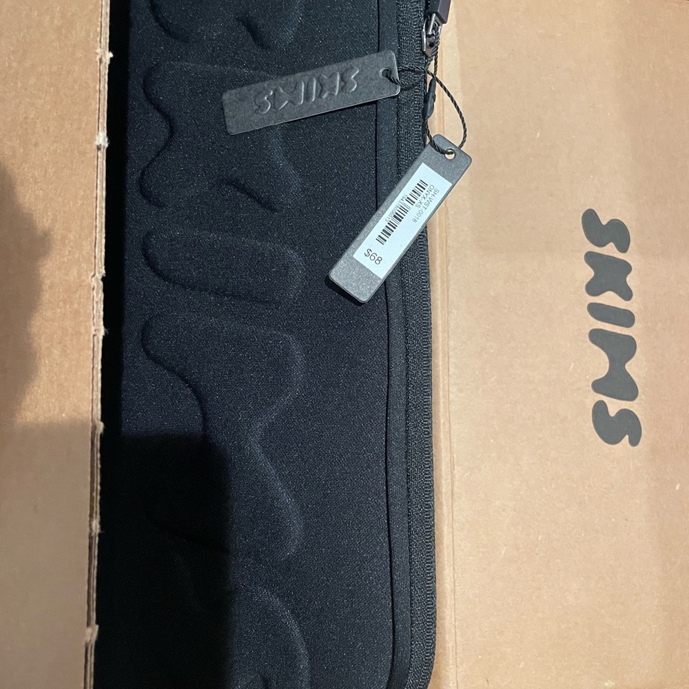 Skims waist trainer size XS